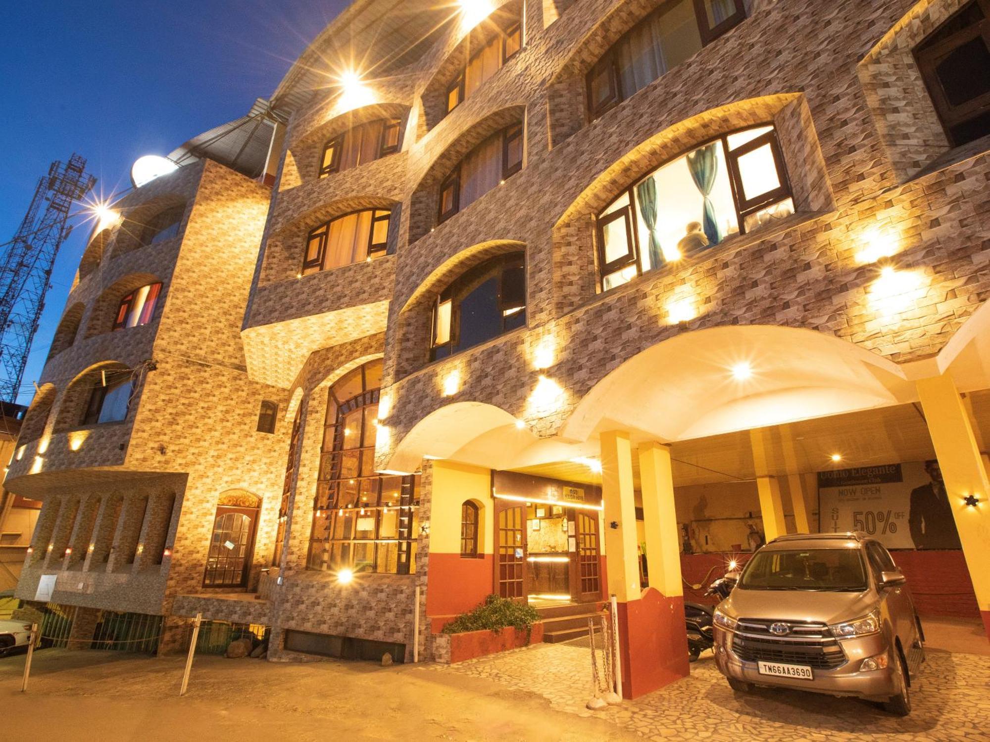 Devi Enterprises - Hotel Khems Ooty Luaran gambar